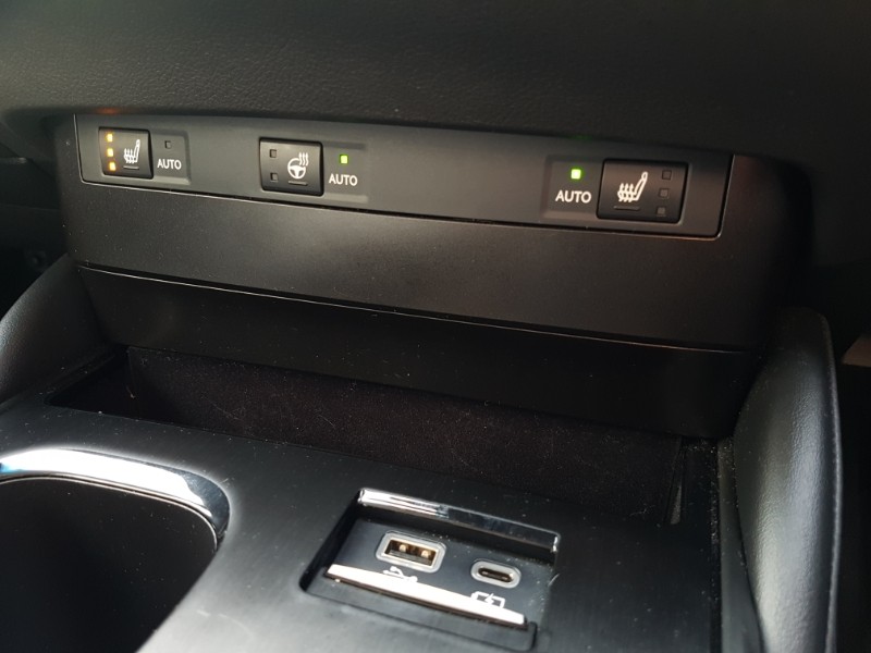 Used Lexus ES 2022 for sale - 76269261: Photo 17