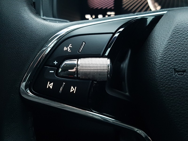 Used Skoda Karoq 2023 for sale - 76815851: Photo 14