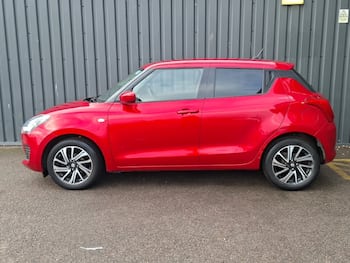 Used Suzuki Swift 2021 for sale - 79737571: Photo