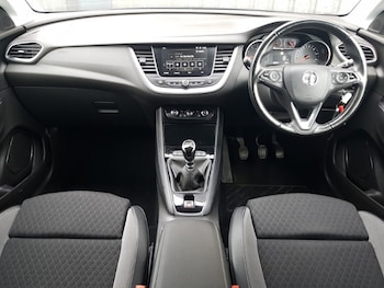 Used Vauxhall Grandland X 2020 for sale - 76246451: Photo 2