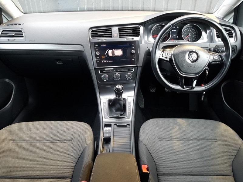 Used Volkswagen Golf 2018 for sale - 77424434: Photo 2