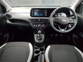 Used Hyundai i10 2024 for sale - 76959336: Photo