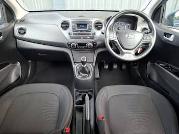 Used Hyundai i10 2017 for sale - 79627159: Photo
