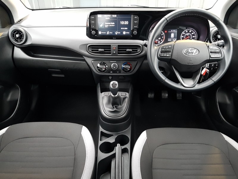 Used Hyundai i10 2022 for sale - 77265677: Photo 2