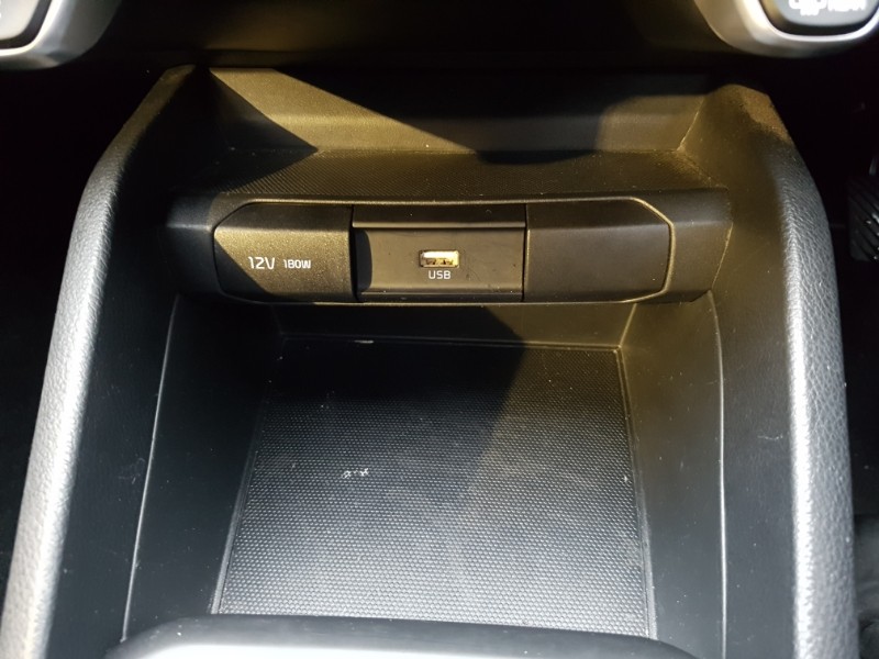 Used Kia Stonic 2023 for sale - 77611130: Photo 17