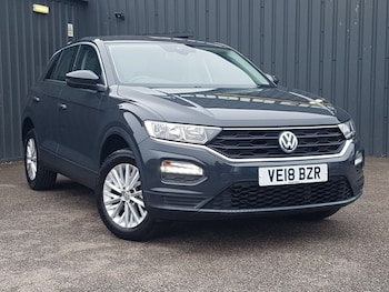 Used Volkswagen T-Roc 2018 for sale - 78634012: Photo