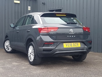 Used Volkswagen T-Roc 2018 for sale - 78634012: Photo