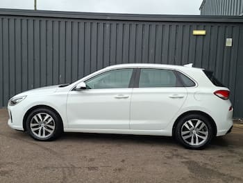 Used Hyundai i30 2018 for sale - 79707494: Photo
