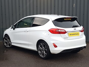 Used Ford Fiesta 2018 for sale - 77343039: Photo