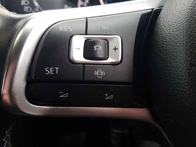 Used Volkswagen T-Roc 2019 for sale - 76354706: Photo 16