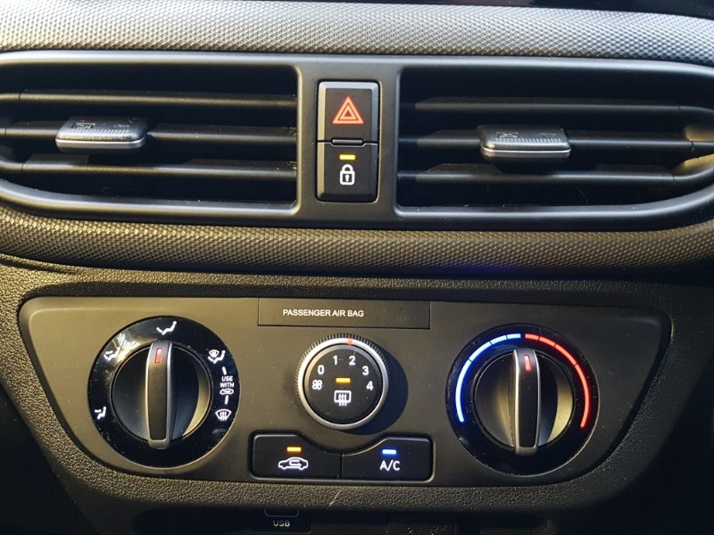 Used Hyundai i10 2023 for sale - 77522721: Photo 18