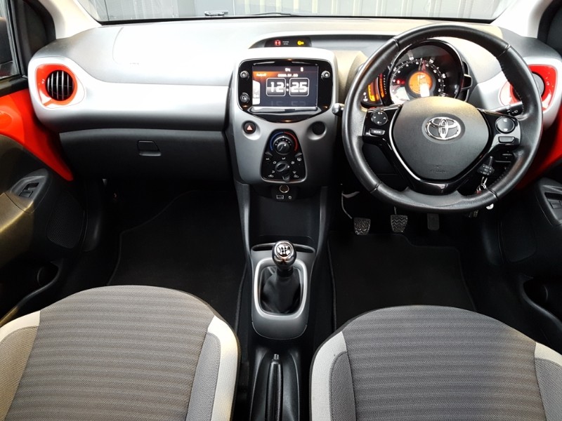 Used Toyota AYGO 2020 for sale - 77278205: Photo 2