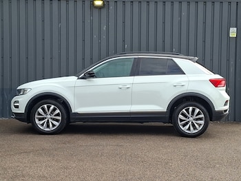 Used Volkswagen T-Roc 2019 for sale - 79327424: Photo