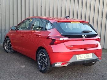 Used Hyundai i20 2023 for sale - 76964117: Photo