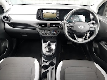 Used Hyundai i10 2024 for sale - 76639474: Photo