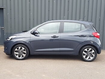 Used Hyundai i10 2024 for sale - 76639474: Photo