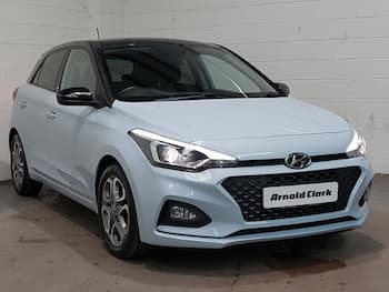 Used Hyundai i20 2019 for sale - 79840120: Photo