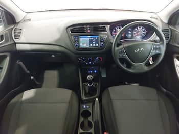 Used Hyundai i20 2019 for sale - 79840120: Photo