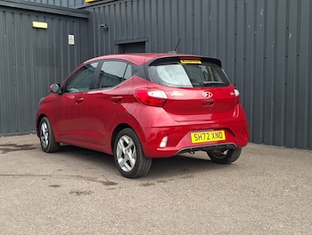 Used Hyundai i10 2023 for sale - 79069917: Photo