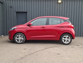 Used Hyundai i10 2023 for sale - 79069917: Photo