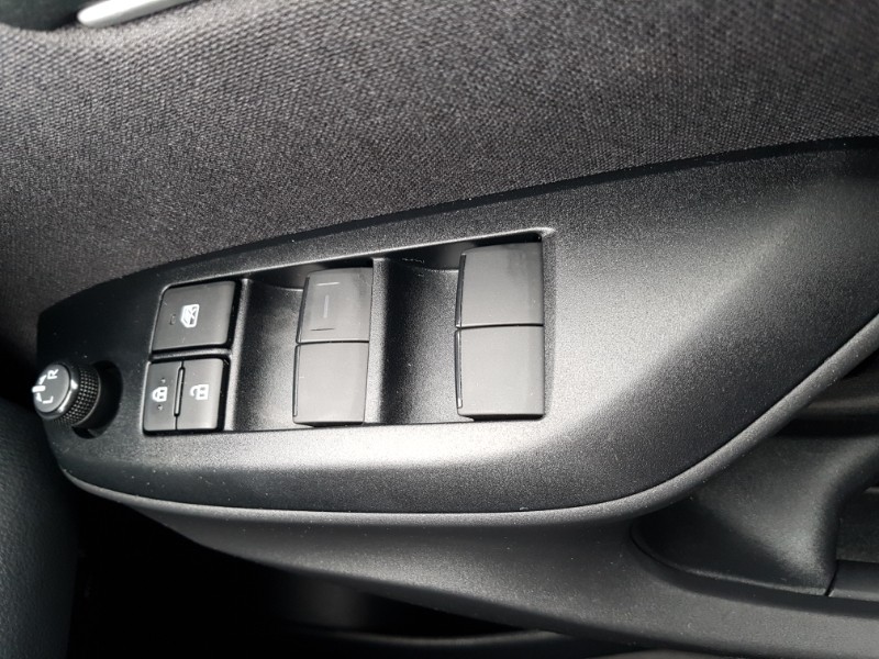 Used Toyota Yaris Cross 2023 for sale - 77623735: Photo 12