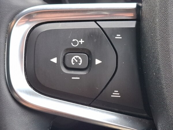 Used Volvo XC40 2022 for sale - 75486330: Photo 14