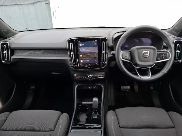 Used Volvo XC40 2022 for sale - 75486330: Photo 2