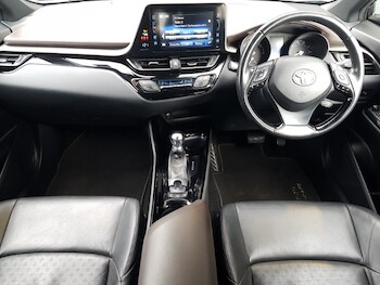 Used Toyota C-HR 2018 for sale - 78533060: Photo