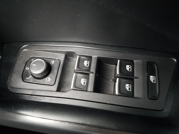 Used Volkswagen T-Roc 2020 for sale - 76187909: Photo 12