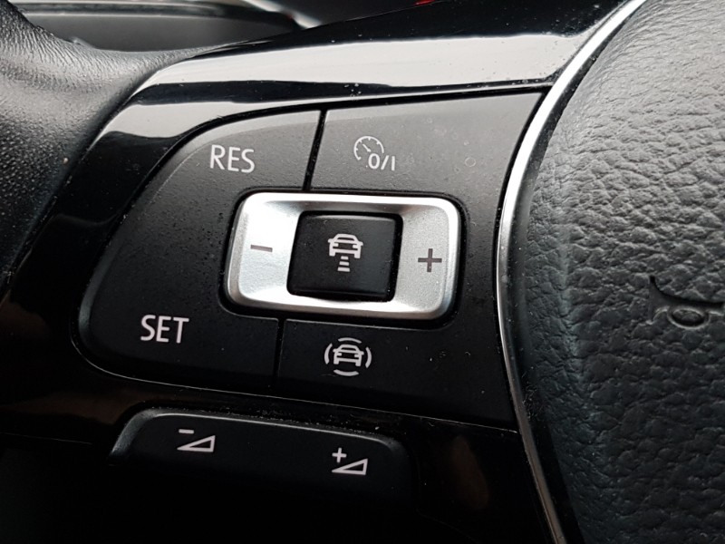 Used Volkswagen T-Roc 2020 for sale - 76187909: Photo 14