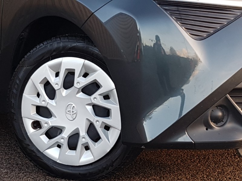 Used Toyota AYGO 2020 for sale - 76875488: Photo 9