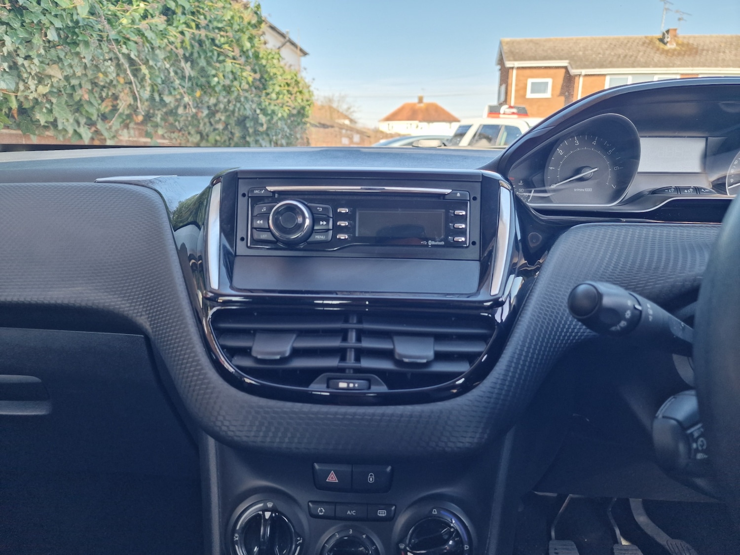 Used Peugeot 2008 2016 for sale - 77950977: Photo 20