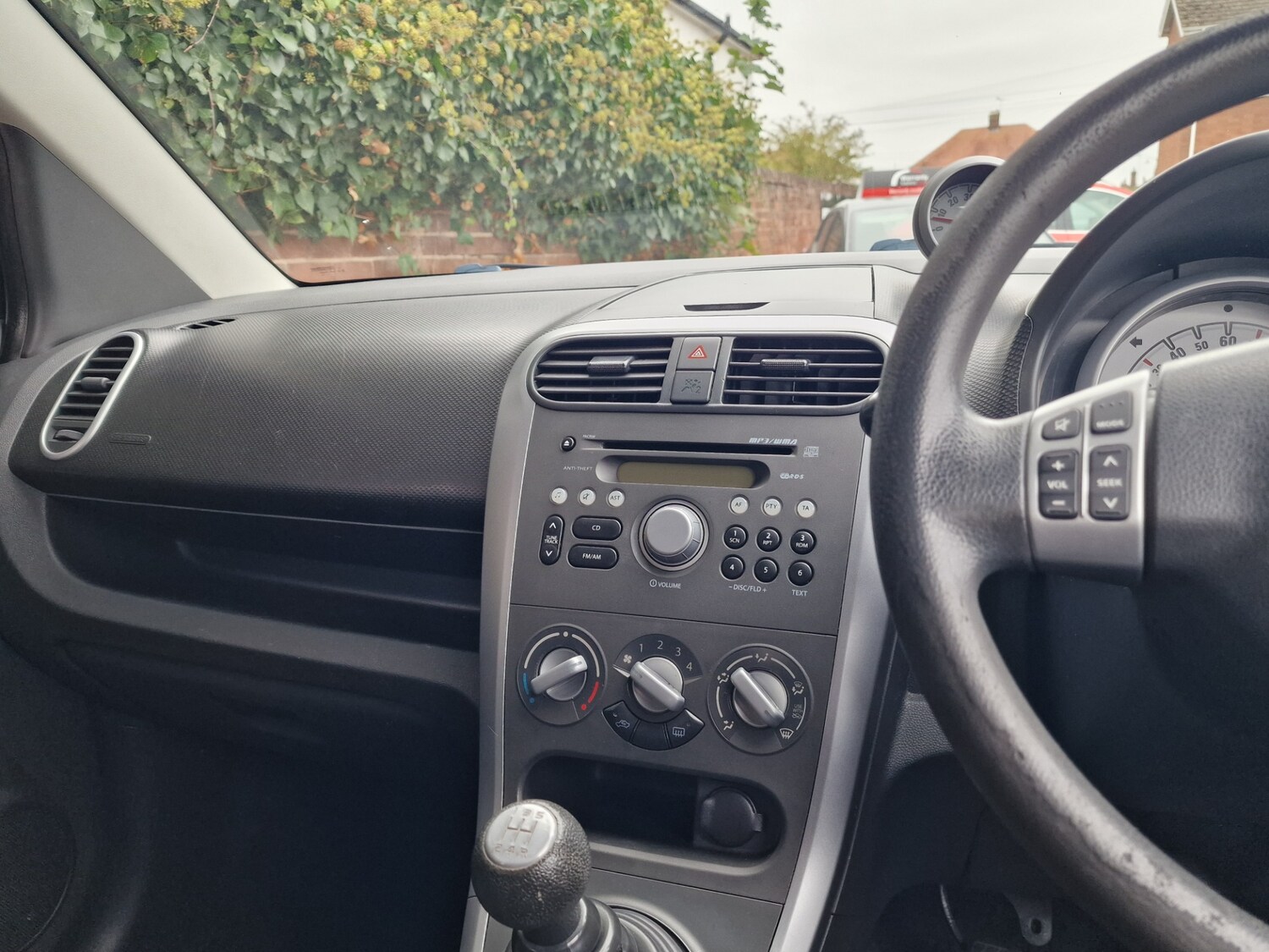 Used Vauxhall Agila 2013 for sale - 76263676: Photo 18