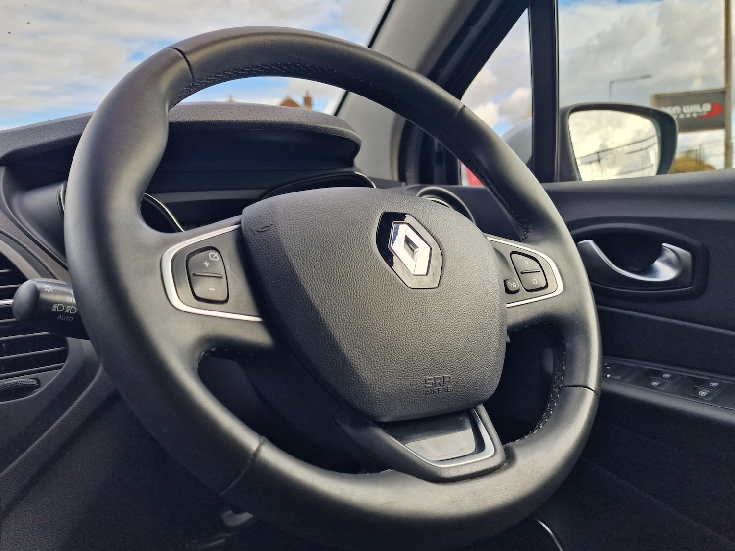Used Renault Captur 2018 for sale - 76353683: Photo 30