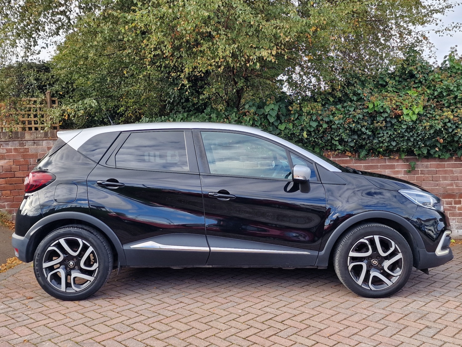 Used Renault Captur 2018 for sale - 76353683: Photo 8