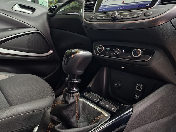 Used Vauxhall Crossland X 2017 for sale - 76264172: Photo 13