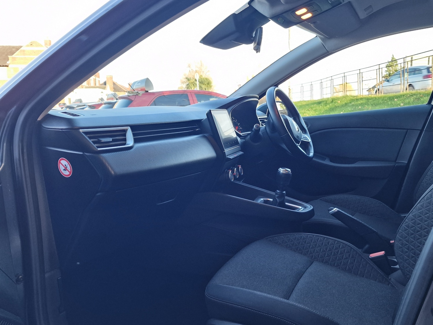 Used Renault Clio 2020 for sale - 76422124: Photo 27