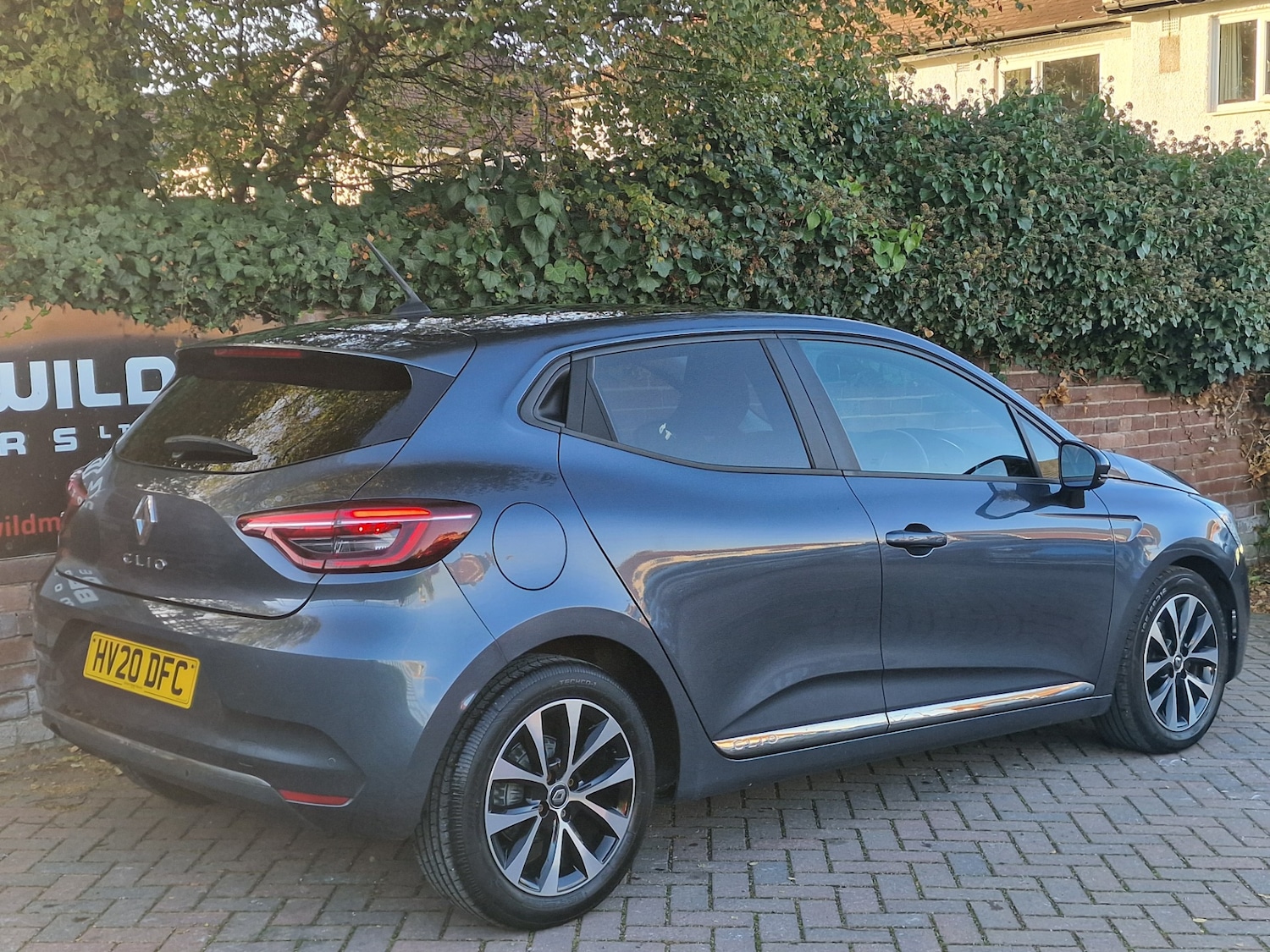 Used Renault Clio 2020 for sale - 76422124: Photo 7