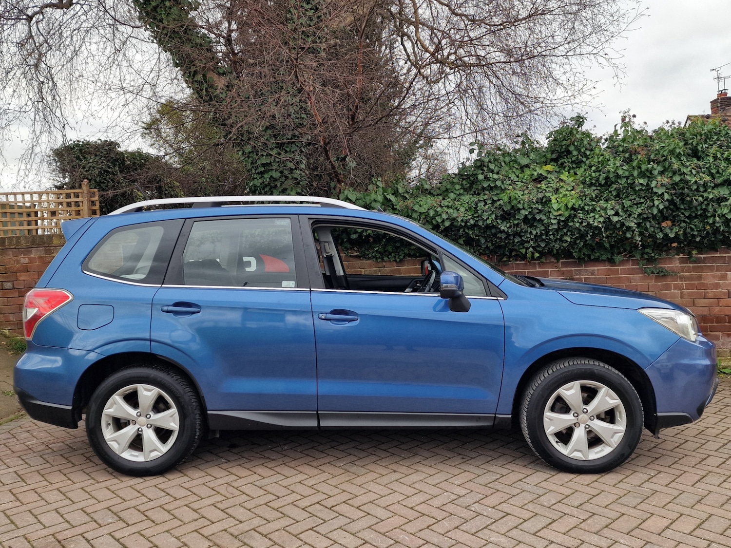 Used Subaru Forester 2015 for sale - 77872037: Photo 8
