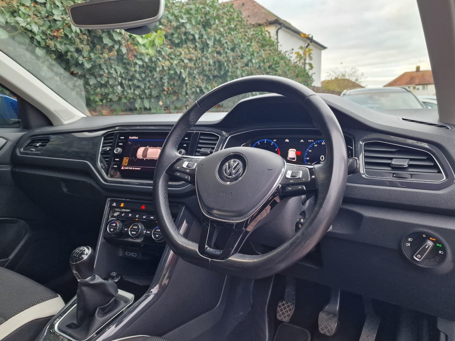 Used Volkswagen T-Roc 2019 for sale - 76604331: Photo 11