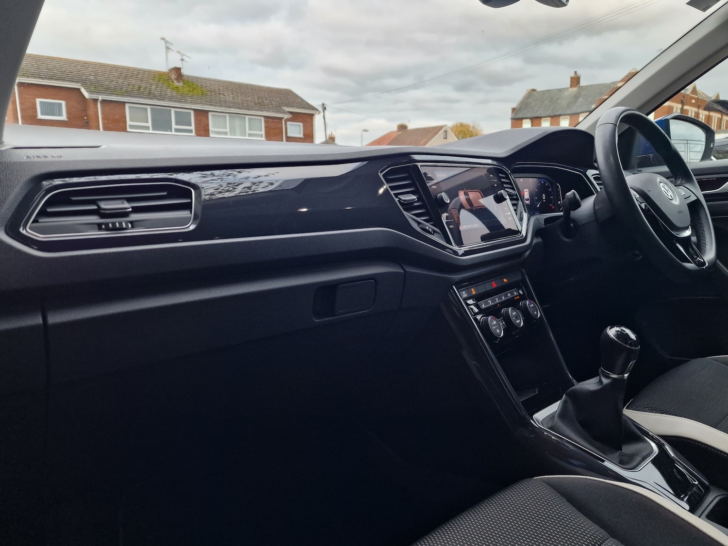 Used Volkswagen T-Roc 2019 for sale - 76604331: Photo 14