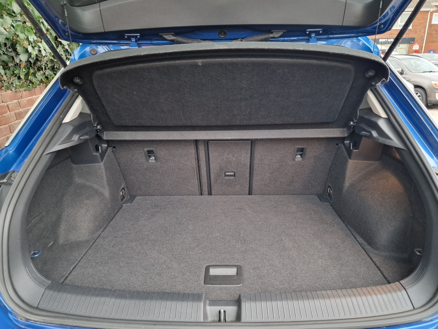 Used Volkswagen T-Roc 2019 for sale - 76604331: Photo 15