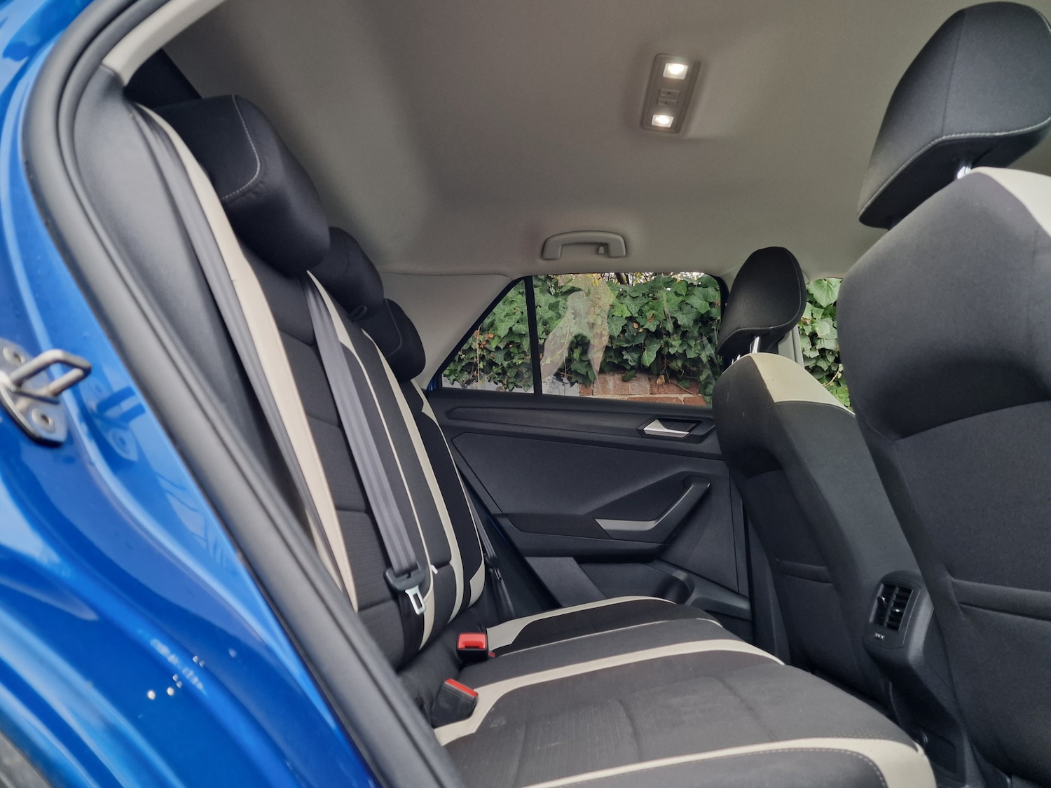 Used Volkswagen T-Roc 2019 for sale - 76604331: Photo 16