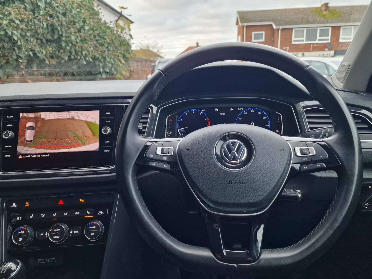 Used Volkswagen T-Roc 2019 for sale - 76604331: Photo 19