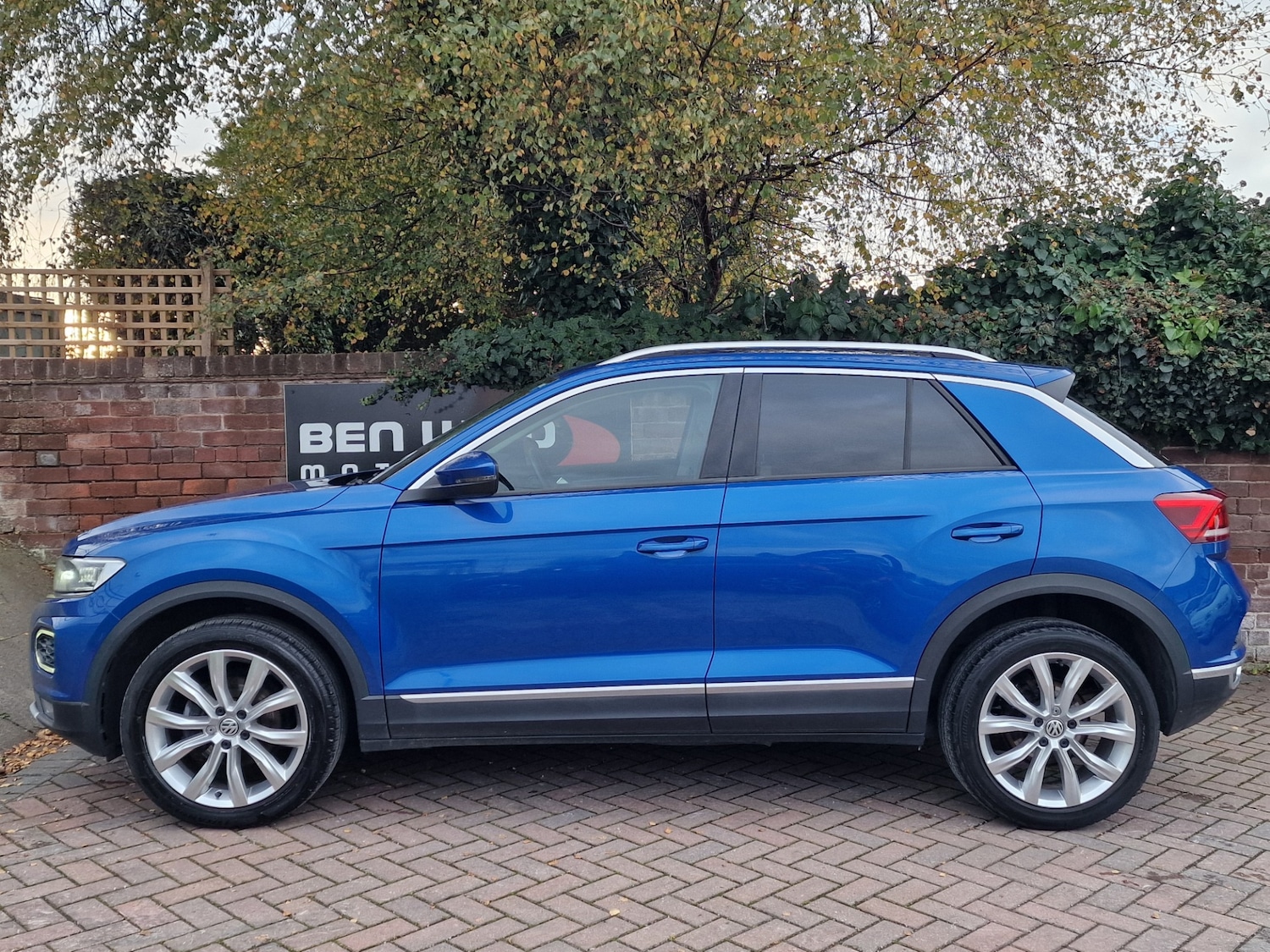 Used Volkswagen T-Roc 2019 for sale - 76604331: Photo 2