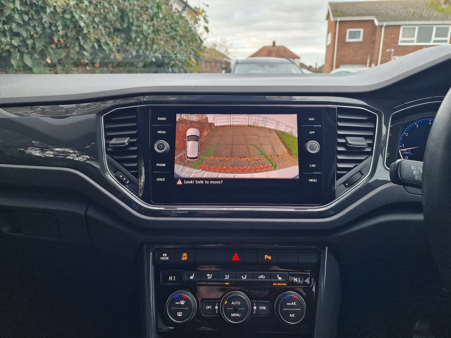 Used Volkswagen T-Roc 2019 for sale - 76604331: Photo 20