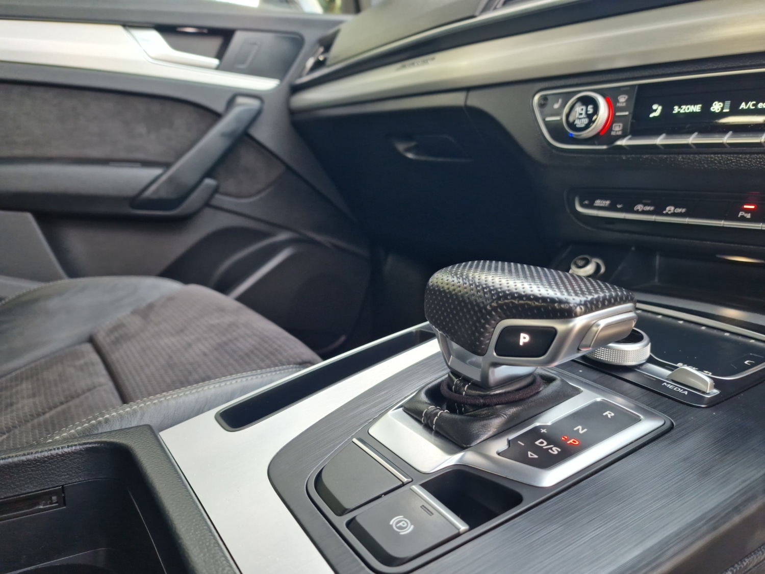 Used Audi Q5 2017 for sale - 77630024: Photo 12