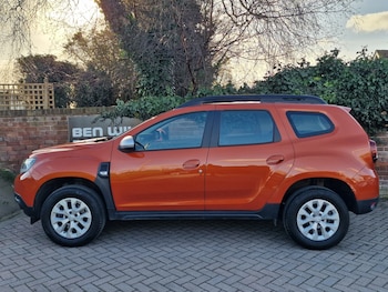 Used Dacia Duster 2022 for sale - 77880365: Photo