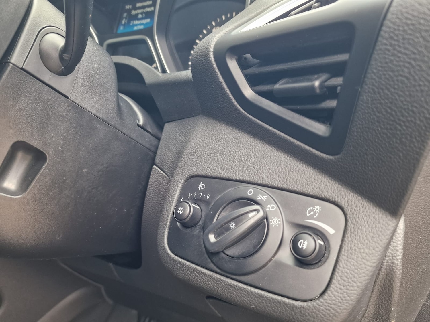 Used Ford Kuga 2018 for sale - 77878600: Photo 15