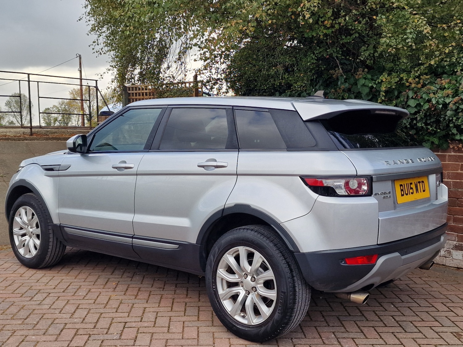 Used Land Rover Range Rover Evoque 2015 for sale - 76392077: Photo 3